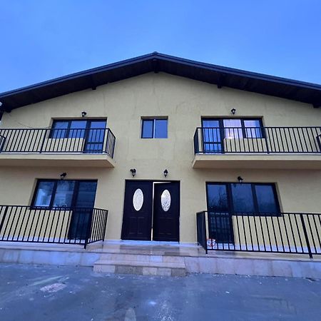 Casa Privata Airport Bucharest Therme Bucharest Балотешти Экстерьер фото